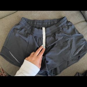 Hotty hot short size 10 tall 4”